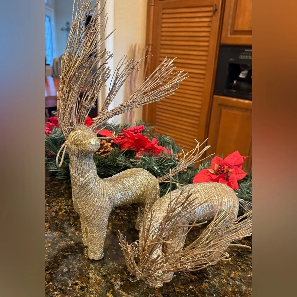 Set of 2 Rustic Golden Straw & Twine Christmas Reindeer Figurines